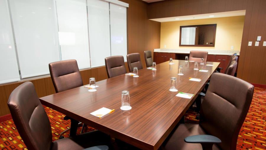 Courtyard By Marriott Cincinnati Midtown/Rookwood Ngoại thất bức ảnh