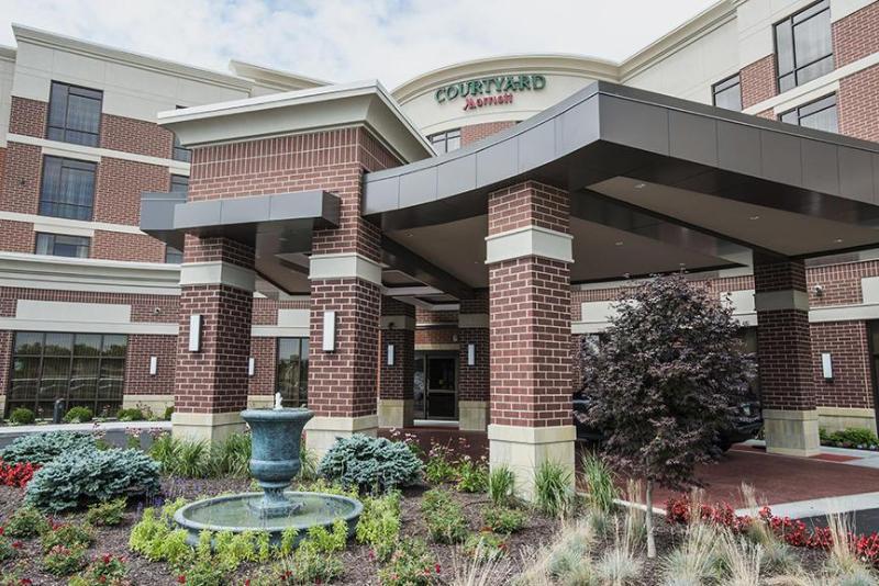 Courtyard By Marriott Cincinnati Midtown/Rookwood Ngoại thất bức ảnh