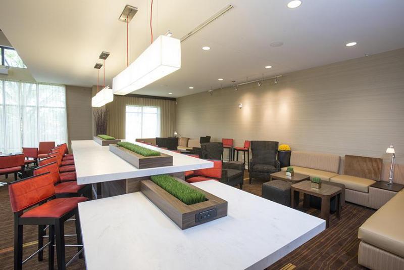 Courtyard By Marriott Cincinnati Midtown/Rookwood Ngoại thất bức ảnh