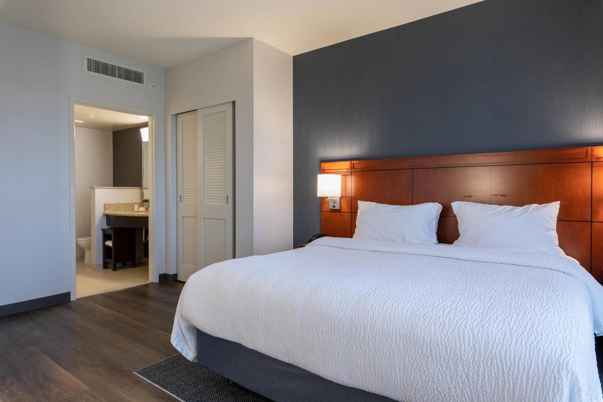 Courtyard By Marriott Cincinnati Midtown/Rookwood Ngoại thất bức ảnh