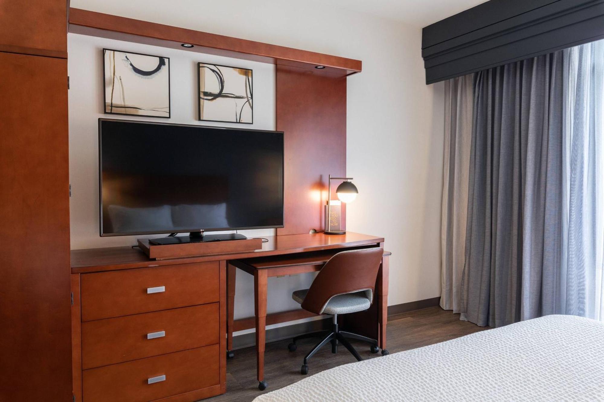 Courtyard By Marriott Cincinnati Midtown/Rookwood Ngoại thất bức ảnh